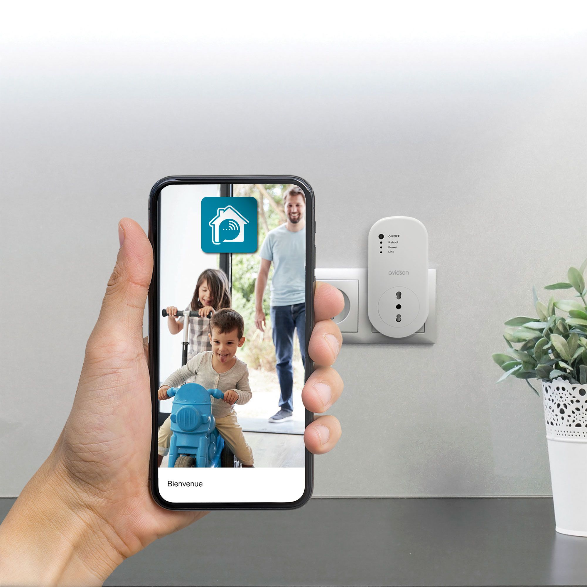 Una presa collegata in grado di funzionare con la gamma Avidsen Home