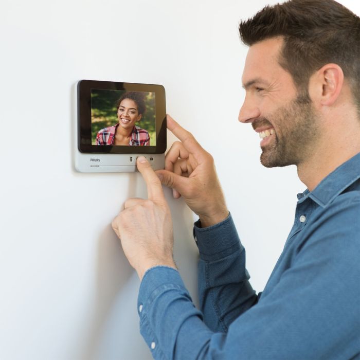 Kit Videocitofono Bifamiliare Wi-Fi Connesso Philips - Espandibile, Monitor Touch Screen 7’’, Apertura Badge RFID, Visione Notturna con Alimentatore a spina