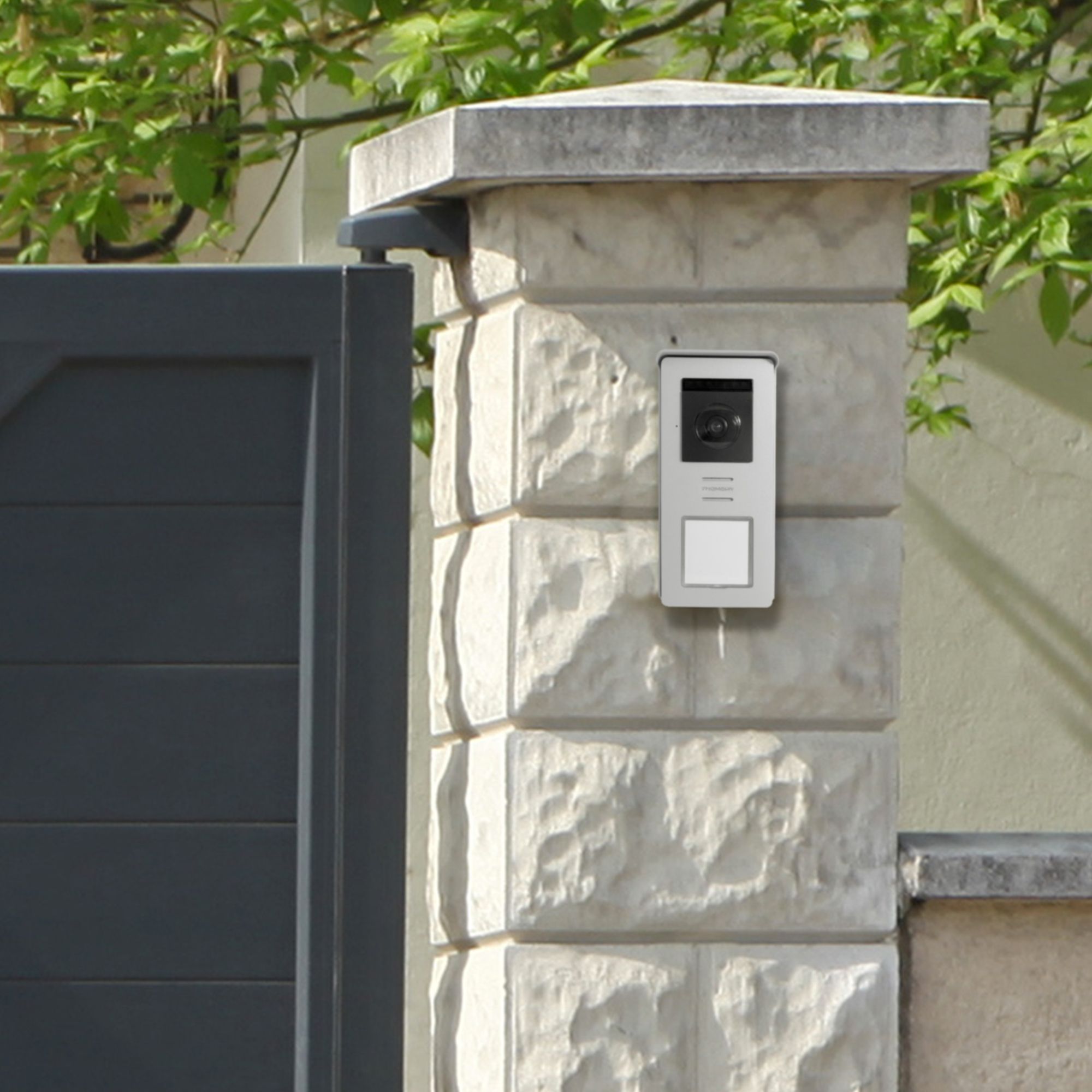 Un posto esterno impermeabile (IP44)